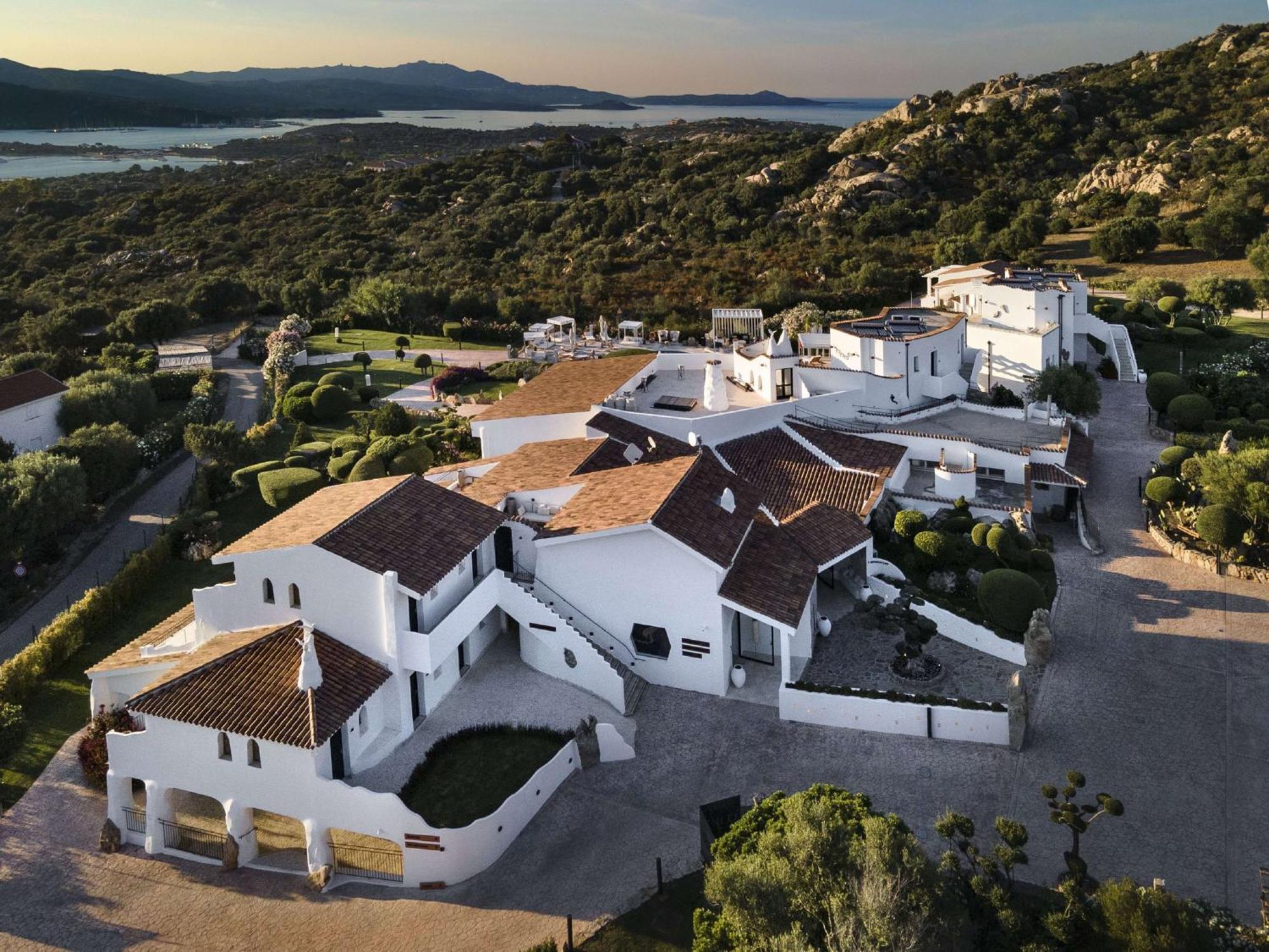 Sulia House Porto Rotondo, Curio Collection By Hilton Hotel Bagian luar foto